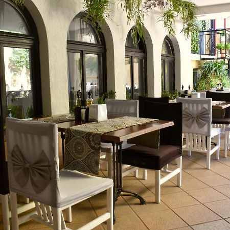 Family Hotel Apolonia Созополь Екстер'єр фото