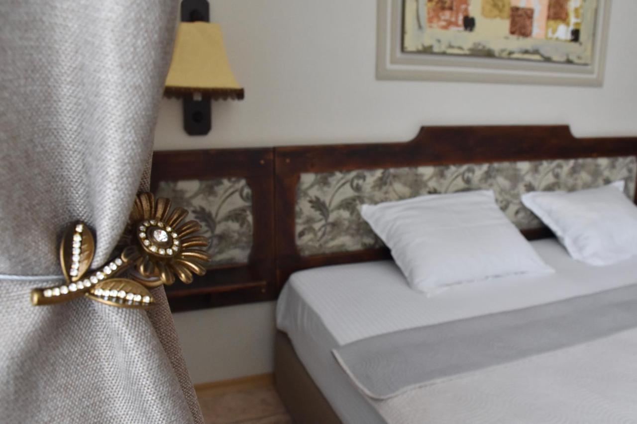 Family Hotel Apolonia Созополь Екстер'єр фото