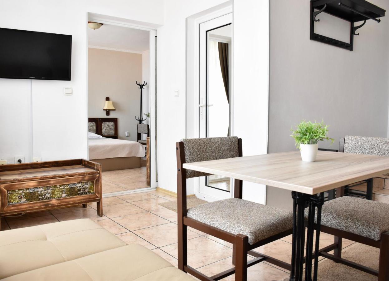 Family Hotel Apolonia Созополь Екстер'єр фото
