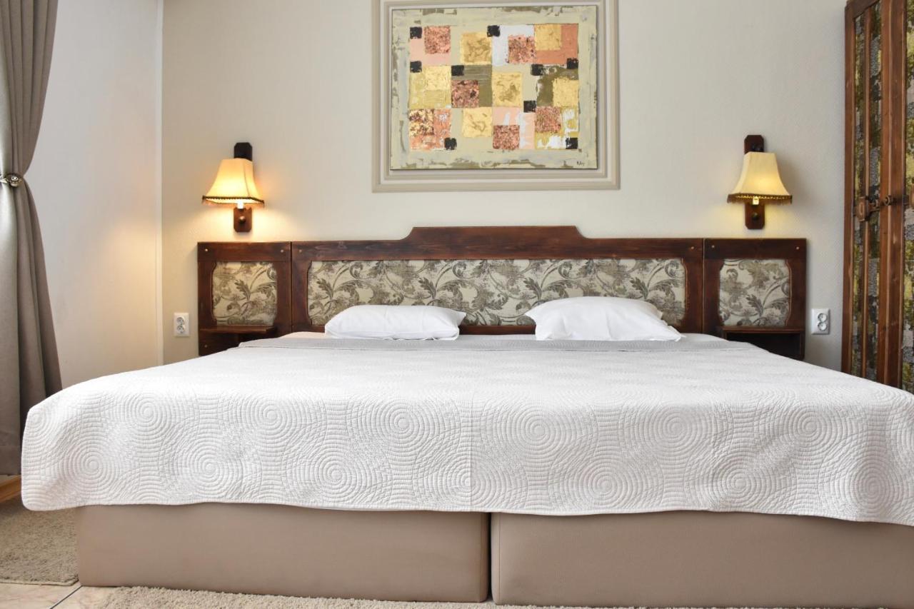 Family Hotel Apolonia Созополь Екстер'єр фото