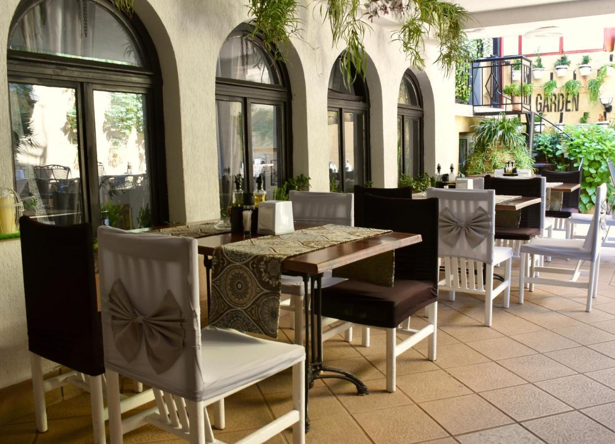 Family Hotel Apolonia Созополь Екстер'єр фото