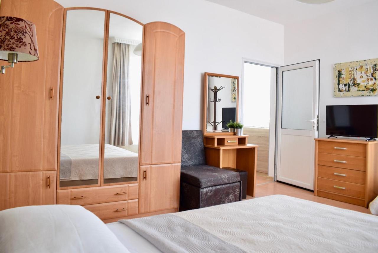 Family Hotel Apolonia Созополь Екстер'єр фото